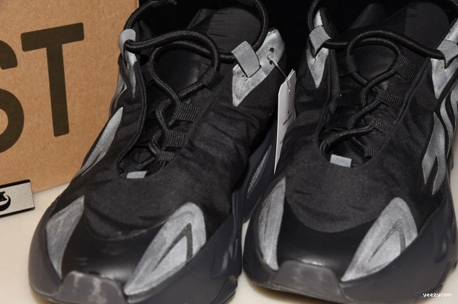 Yeezy Adidas 700 MNVN Boost FV4440 Black Triple 0813